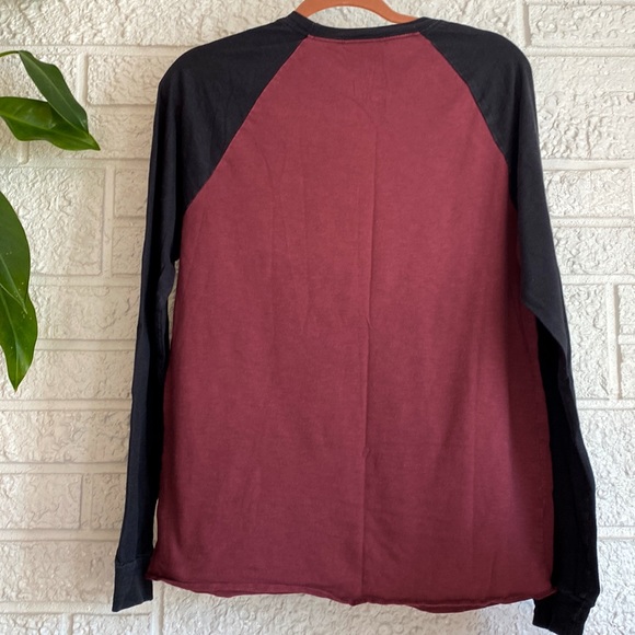 Men’s Vans Maroon Baseball Tee - Picture 4 of 4